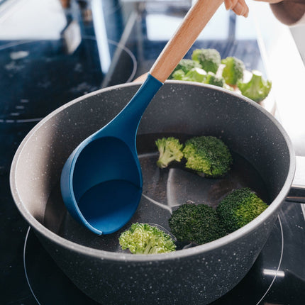 Beechwood & silicone ladle navy.