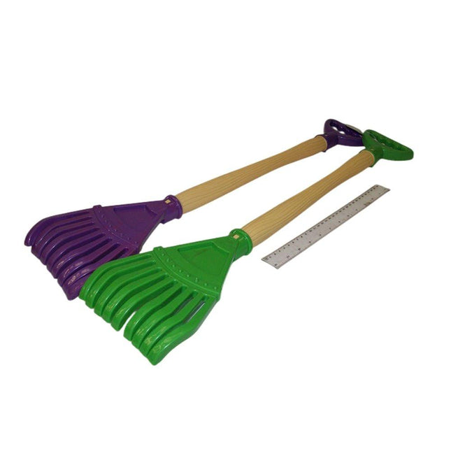 2x Plastic rake.