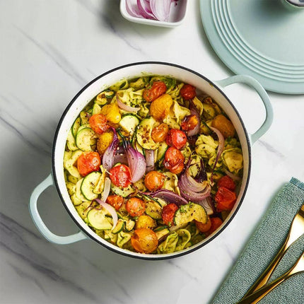 BUYDEEM Enameled Cast-Iron Dutch Oven.