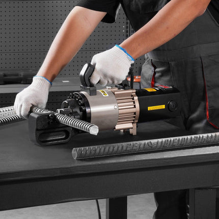 2000W Electric Hydraulic Rebar Cutter Cutting up to 1.1 Inch 5-28mm.