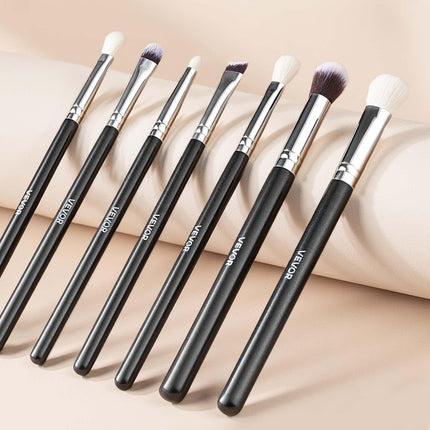 15-Piece Makeup Brush Set for Foundation Blending Eyeshadow, Professional Vegan Brushes with Soft Synthetic Bristles, Ergonomic Wood Handle & Aluminum Ferrule, Portable and Travel-Friendly.