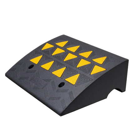 Rubber Curb Ramp 15.2 cm Rise Height Sidewalk Curb Ramp, 37 cm Width 49.1 cm Length Driveway Ramp for Curb, 15T Heavy Duty Rubber Ramp for Forklifts, Trucks, Buses, Cars, Wheelchairs, Bikes.
