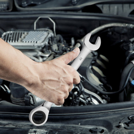 Combination Wrench Set 8-Piece Metric 8 mm to 19 mm with Organizer Rack.