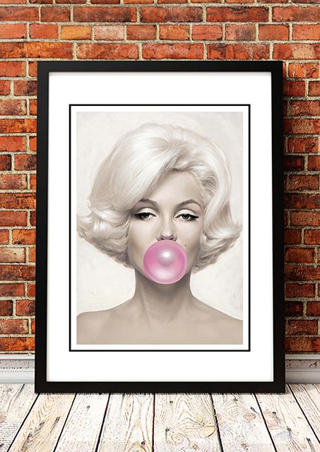 Marilyn Monroe 'Bubblegum' Framed Poster! - Framed A4.
