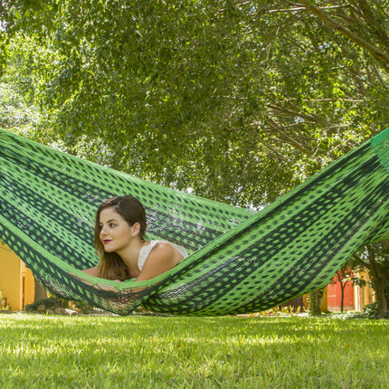 Outdoor undercover cotton Mayan Legacy hammock Family size Jardin.