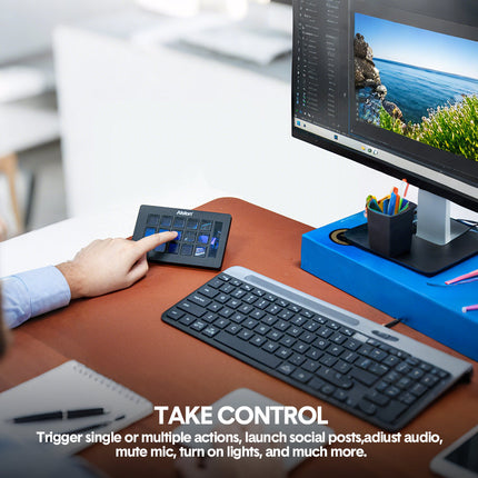 Studio Controller Keyboard Stream Controller Customizable Deck with 15 Shortcut Keys for Multi Applications Triggered in PC for Streaming Studio Work Game.