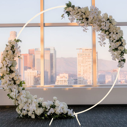 2M White Wedding Hoop Arch Metal Flower Ring Display Frame Balloon Circle Rack Backdrop for Wedding Birthday Party Garden Ceremony Decoration.